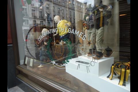 Massimo Dutti, Olympic window display